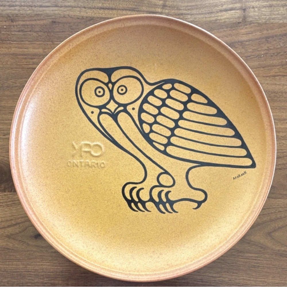 Vintage Blue Mountain Pottery Apakark Inuit Owl Plate Canada Native Series